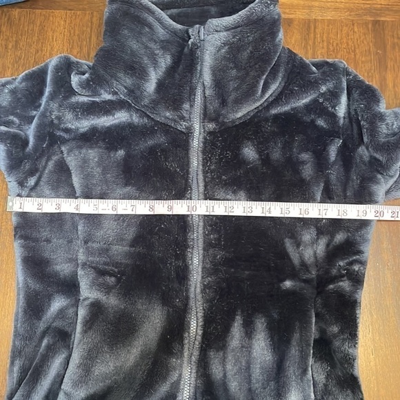 Bench. Fuzzy zipper jacket - Picture 11 of 12